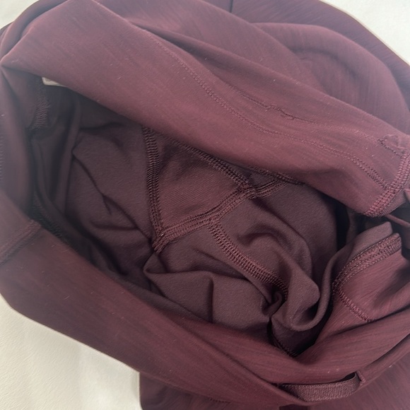 Lululemon maroon crop leggings size 6 - Picture 9 of 10
